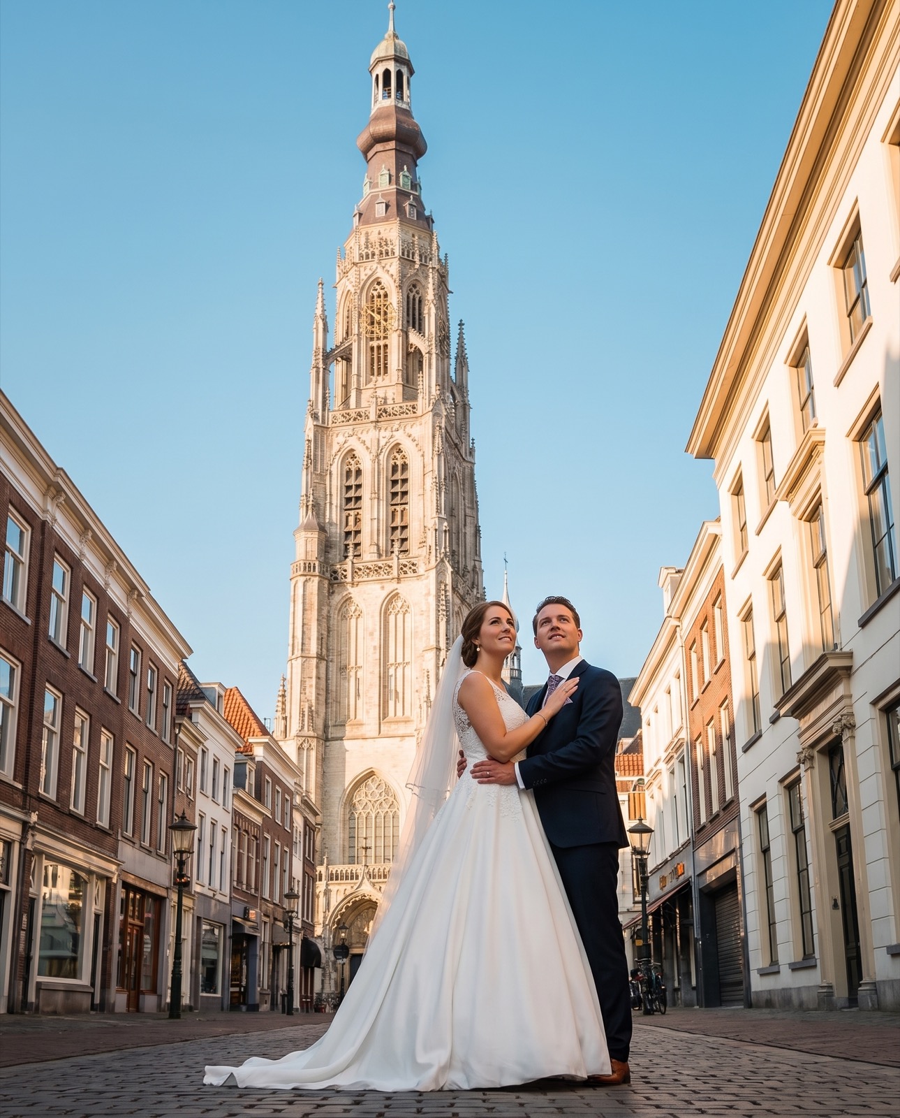 De Grote Kerk (Onze-Lieve-Vrouwekerk) op de Grote Markt in Breda